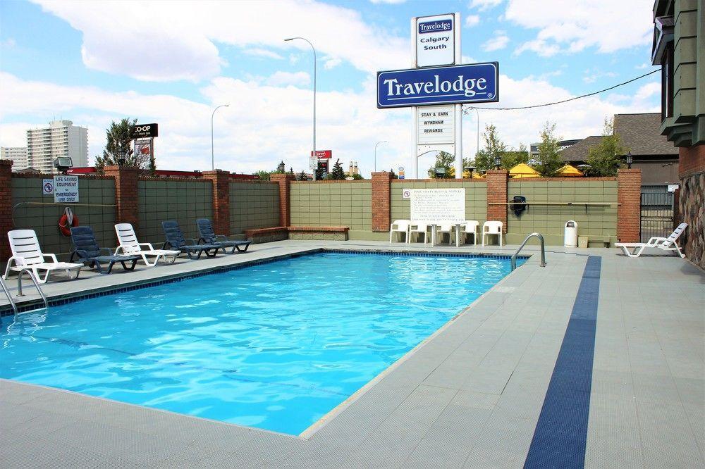 Travelodge By Wyndham Calgary South Exterior photo